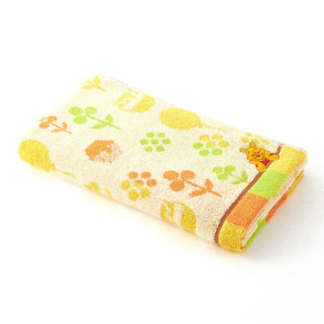 Disney Store - Slim Bath Towel Little Garden with Winnie the Pooh - Bath Towel