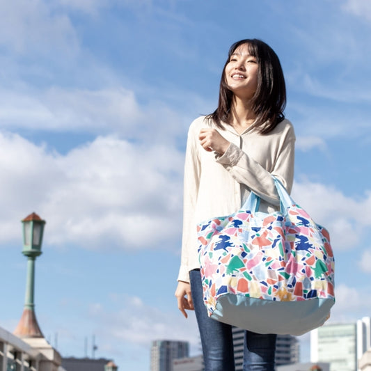 Disney Store - Einkaufskorb Tasche mit niedlichen Blumen und Minnie Maus - Einkaufstasche Japan Disney Store