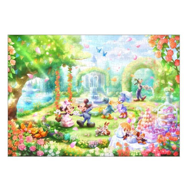 Disney Store - Mickey &amp; Friends Puzzle 300 pieces "Garden Party with Rose Scent" - Puzzle