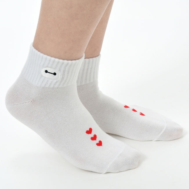 Disney Store - Baymax Face Embroidery Short Socks White 23-25 ​​- Socks